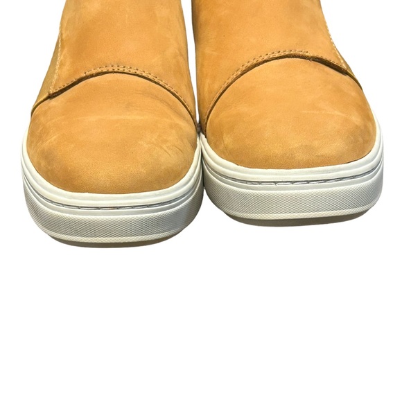 TIMBERLAND Women's Tan Genuine Leather Round Toe Comfortable Bootie-Size 9.5 - Picture 3 of 13